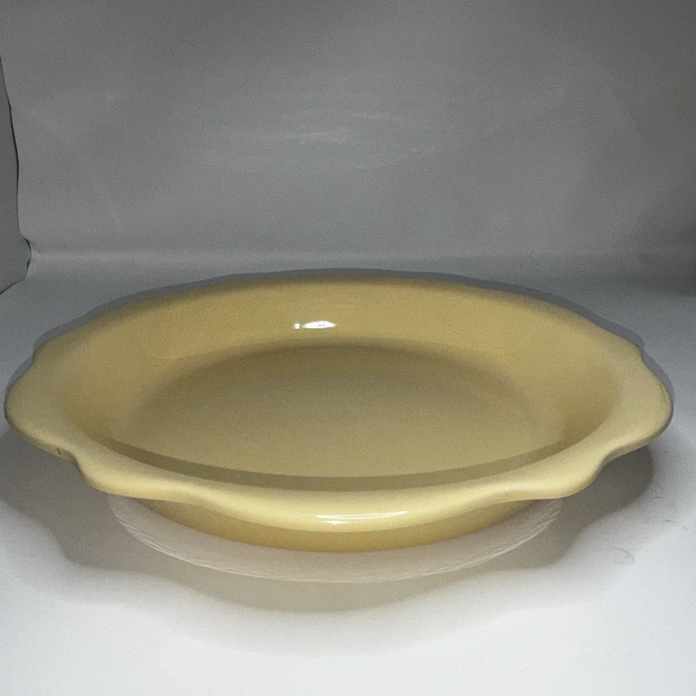 Vintage Yellow Scalloped‎ Pie Dish GP Hospitality Ceramic Farmhouse 10.75